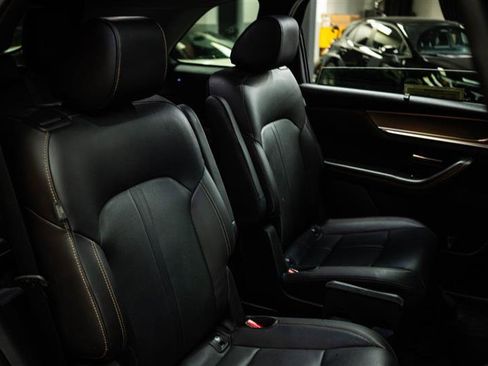 Used 2024 MAZDA CX-90 Plug-In Hybrid w/ Premium Pkg image 13