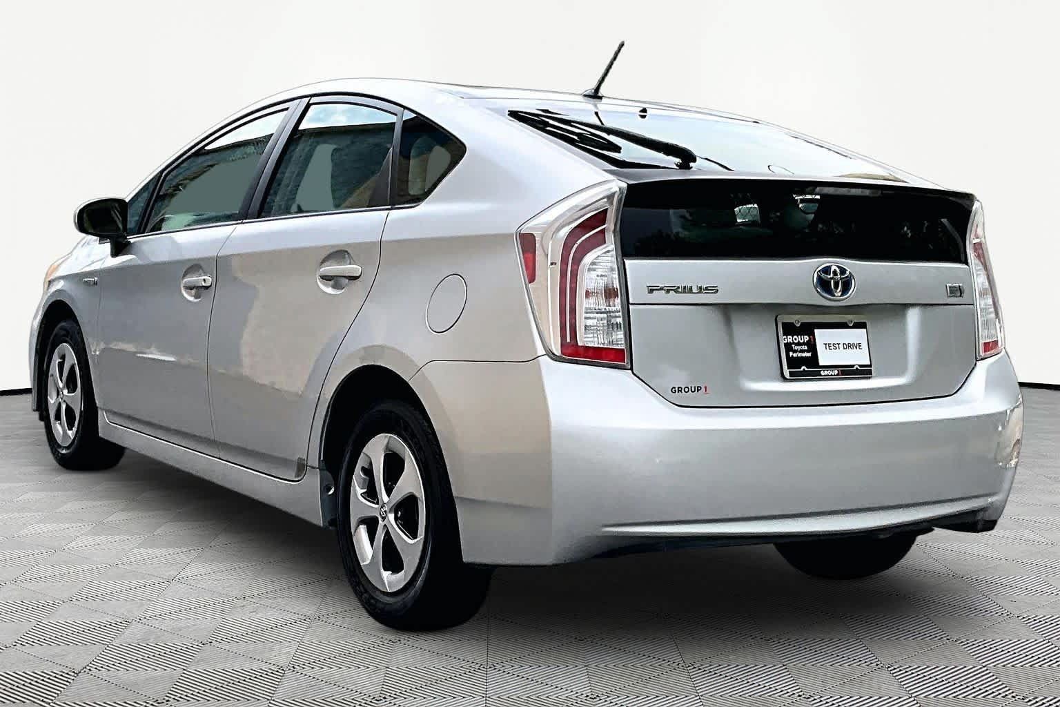 Used 2013 Toyota Prius Two FWD image 12