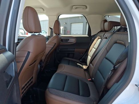 Used 2025 Ford Bronco Sport Outer Banks w/ Sasquatch Outer Banks Package image 10