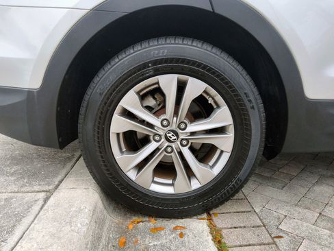 Used 2013 Hyundai Santa Fe Sport FWD image 42