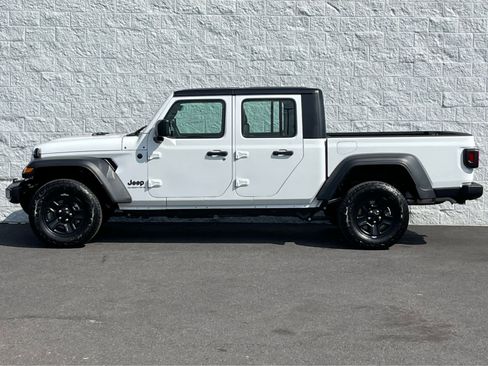 New 2025 Jeep Gladiator Sport image 4