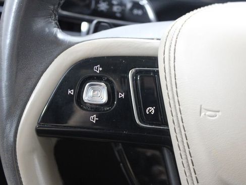 Used 2022 Lincoln Aviator Reserve image 40