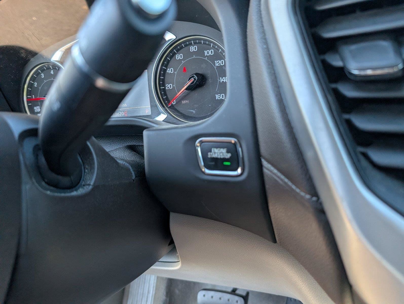 Used 2020 GMC Acadia SLT w/ Premium Package FWD image 21
