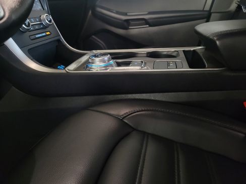 Used 2024 Ford Edge SEL image 26