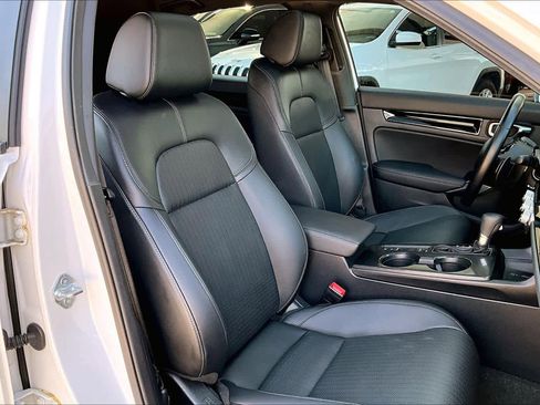 Used 2025 Honda Civic Sport Touring image 8