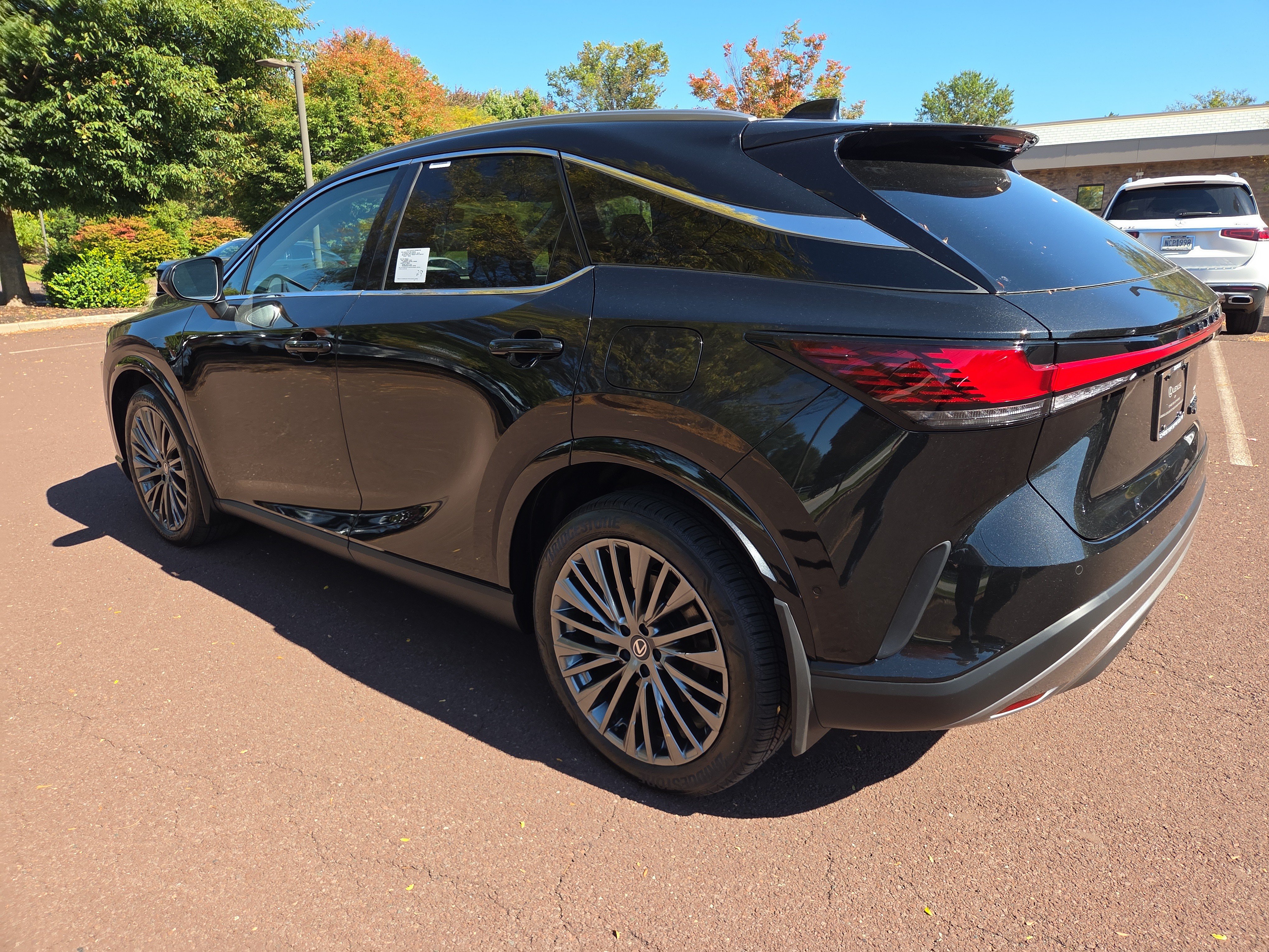 New 2026 Lexus RX 350 w/ Convenience Package AWD/4WD image 4