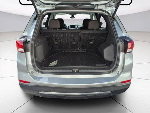 Used 2024 Chevrolet Equinox LT w/ LPO, Floor Liner Package FWD image 5