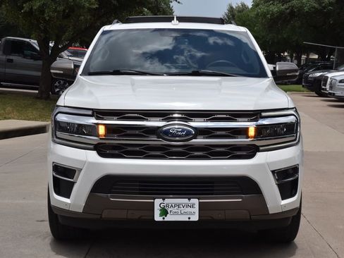 Used 2024 Ford Expedition Max King Ranch RWD image 3