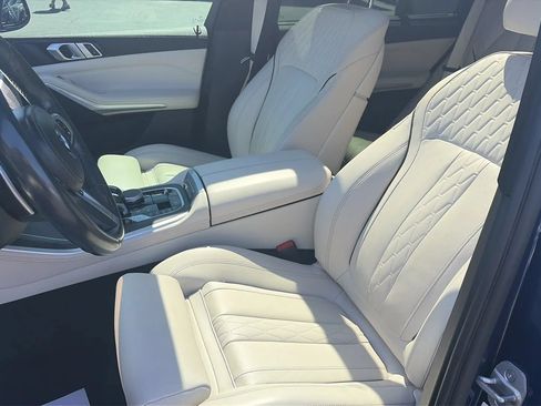 Used 2022 BMW X5 xDrive45e w/ M Sport Package AWD/4WD image 9