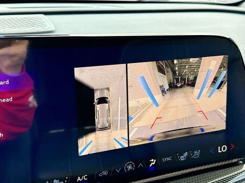 New 2026 Chevrolet Traverse High Country image 15