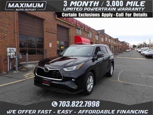 Used 2021 Toyota Highlander XLE image 1