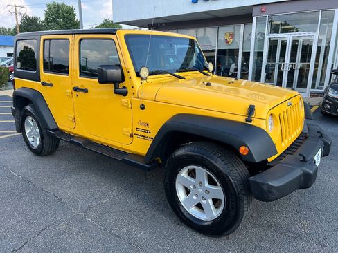 Used 2015 Jeep Wrangler Unlimited Sport w/ Power Convenience Group AWD/4WD image 4