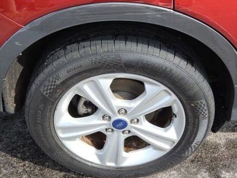 Used 2015 Ford Escape S FWD image 32