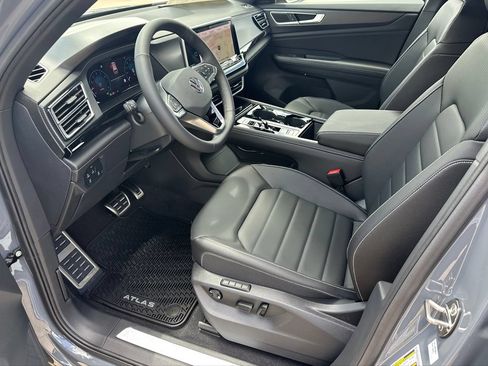 New 2026 Volkswagen Atlas Cross Sport SEL R-Line AWD/4WD image 10