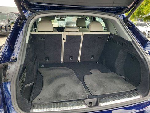 Certified 2025 Audi Q5 Premium AWD/4WD image 8