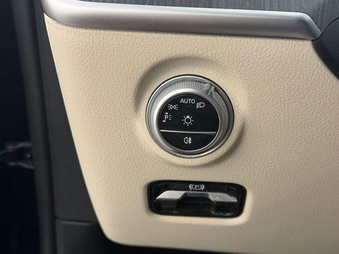 Used 2023 Mercedes-Benz C 300 4MATIC Sedan image 19