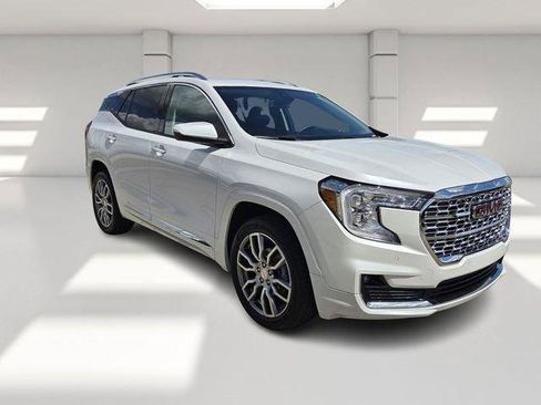 Used 2023 GMC Terrain Denali AWD/4WD image 7