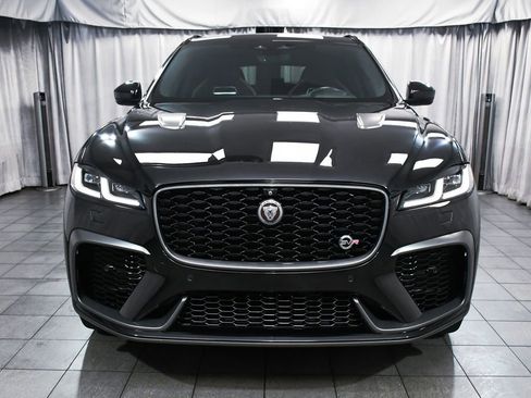 Used 2021 Jaguar F-PACE SVR image 2