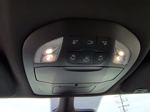 New 2026 Chrysler Pacifica Select w/ S Appearance Package FWD image 21