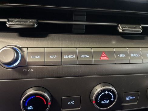 New 2026 Hyundai Kona SE image 25