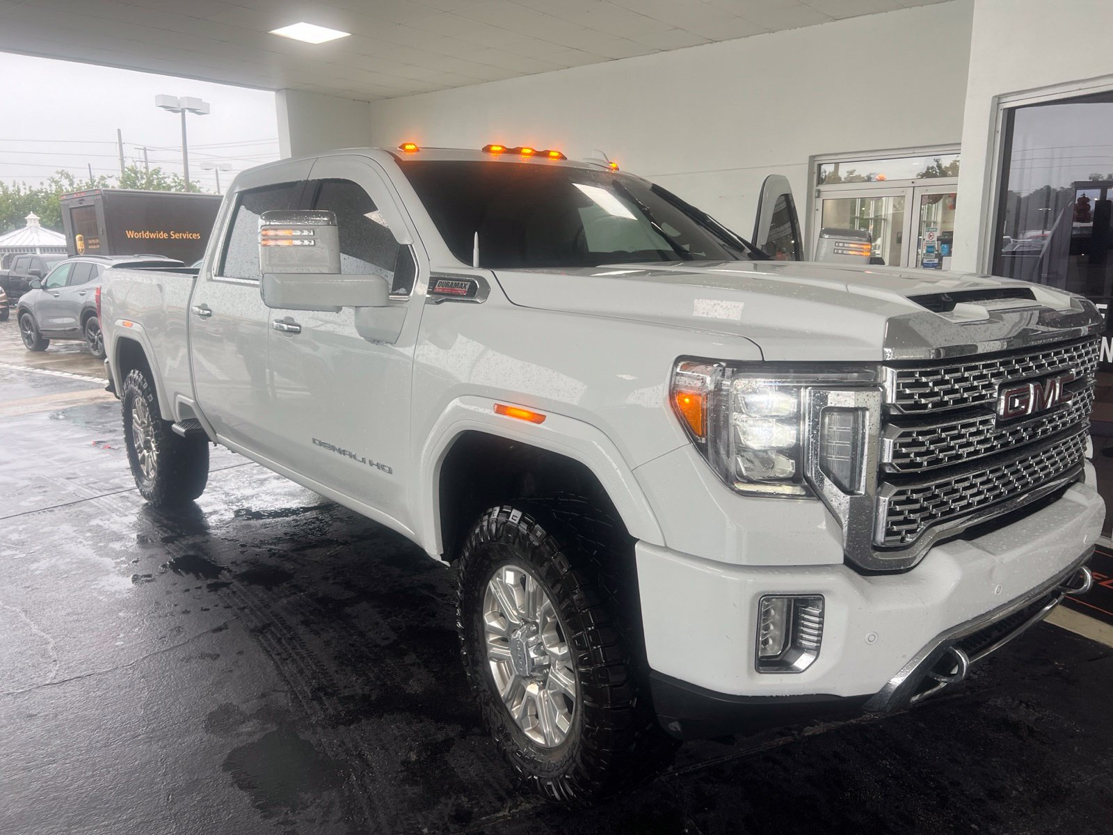 Used 2023 GMC Sierra 3500 Denali AWD/4WD image 1