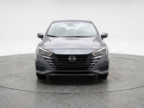 Used 2025 Nissan Versa SV FWD image 2