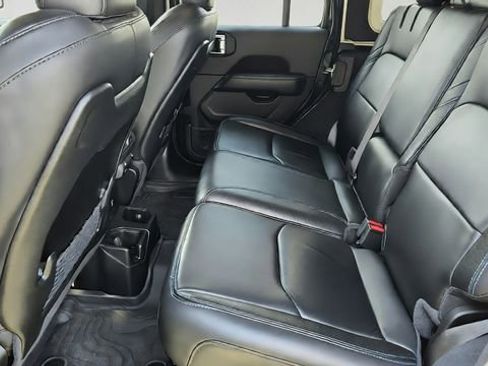 Used 2024 Jeep Wrangler High Altitude AWD/4WD image 22