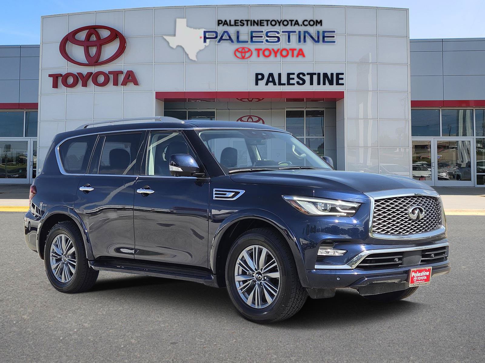 Used 2024 INFINITI QX80 Luxe AWD/4WD image 1