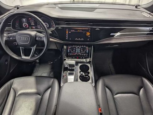 Used 2020 Audi Q8 Prestige w/ Prestige Package AWD/4WD image 6