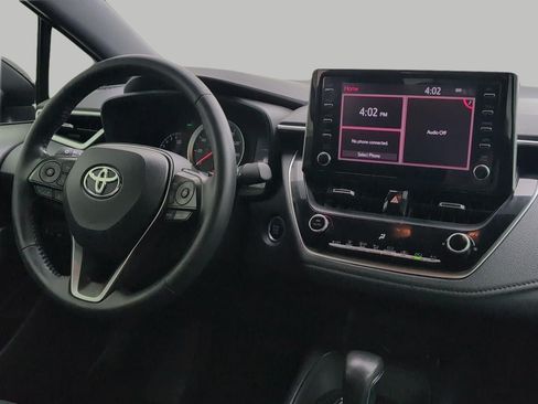 Used 2020 Toyota Corolla SE w/ SE Premium Package FWD image 5
