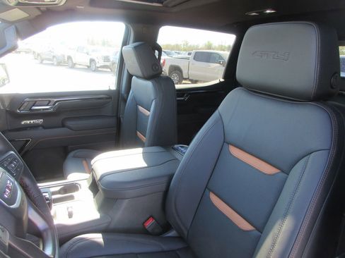 New 2026 GMC Sierra 1500 AT4 w/ AT4 Premium Package AWD/4WD image 12