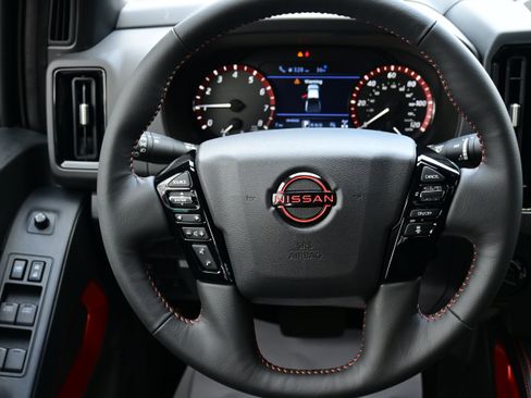 New 2026 Nissan Frontier PRO-4X w/ Pro-4x Convenience Package image 17