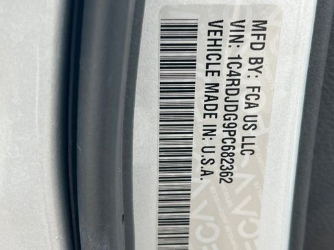 Used 2023 Dodge Durango GT image 26