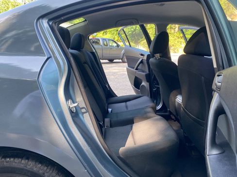 Used 2013 MAZDA MAZDA3 i Touring FWD image 37
