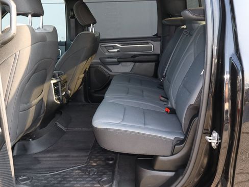 Used 2022 RAM 1500 Big Horn AWD/4WD image 8