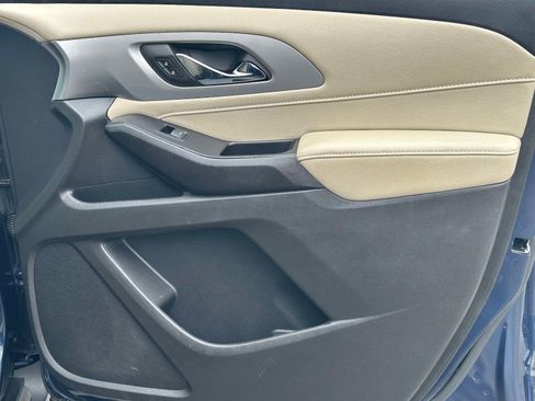 Certified 2022 Chevrolet Traverse LS image 25