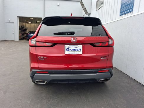 Used 2023 Honda CR-V Sport Touring image 4