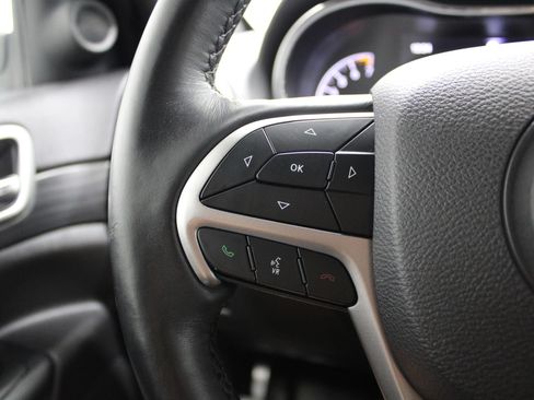 Used 2019 Jeep Grand Cherokee Altitude AWD/4WD image 39