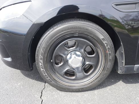 Used 2013 Ford Taurus Police Interceptor AWD image 32