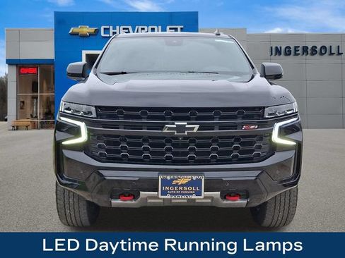 Used 2024 Chevrolet Suburban Z71 w/ Luxury Package AWD/4WD image 23
