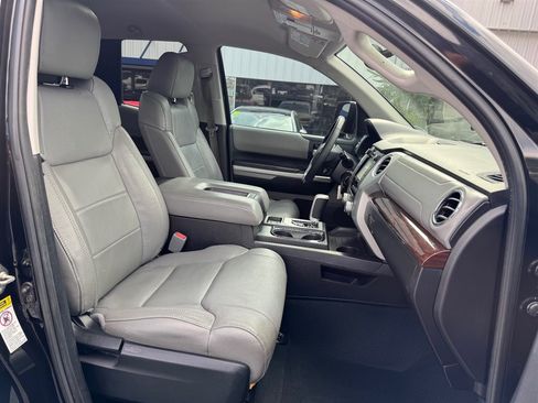Used 2016 Toyota Tundra Limited w/ Limited Premium Package image 20