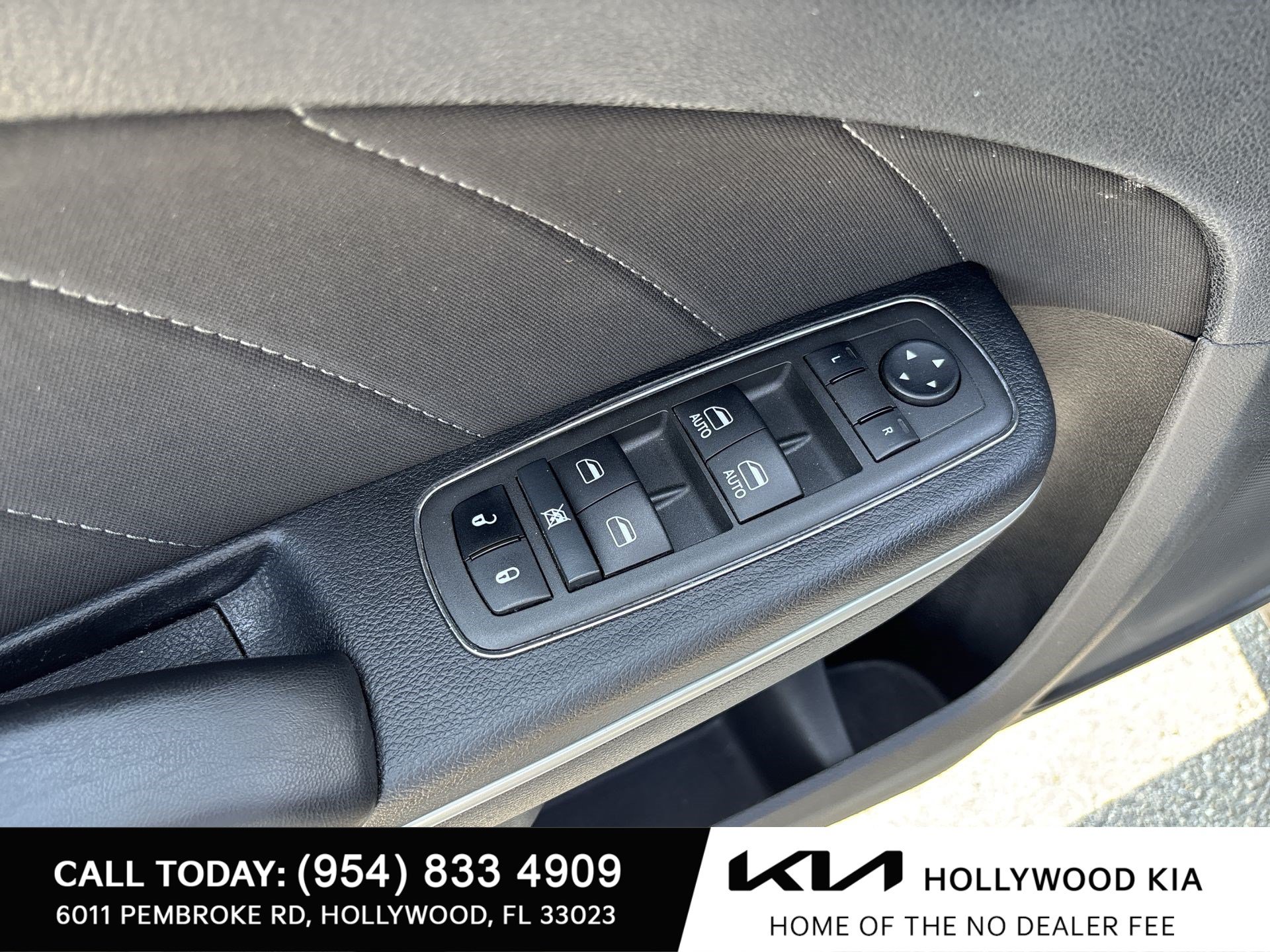 Used 2022 Dodge Charger Scat Pack RWD image 15