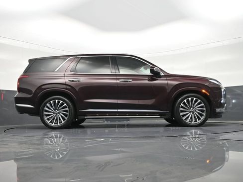 Used 2024 Hyundai Palisade Calligraphy image 30