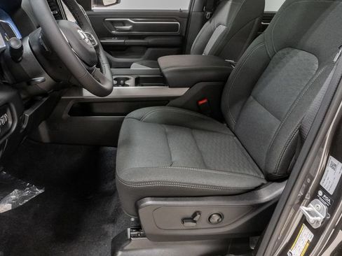 New 2026 RAM 1500 4x4 Crew Cab image 12
