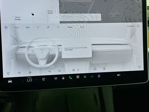 Used 2023 Tesla Model Y Long Range image 23