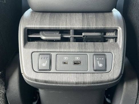 Certified 2023 Nissan Ariya AWD image 20