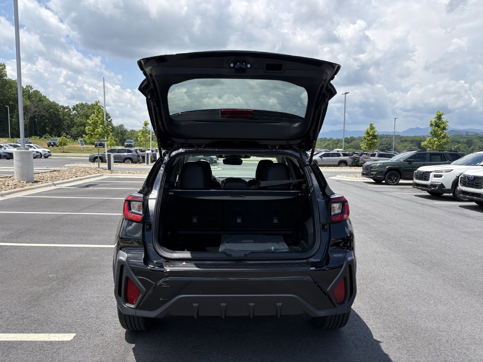 New 2026 Subaru Crosstrek 2.5i Limited w/ Popular Package #3A AWD/4WD image 9