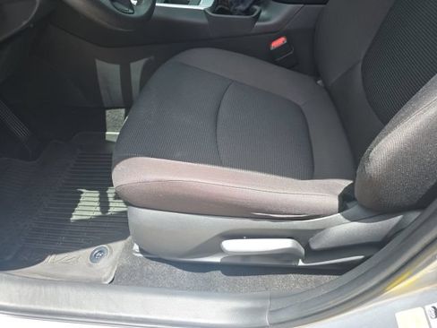 Used 2024 Toyota RAV4 LE FWD image 10
