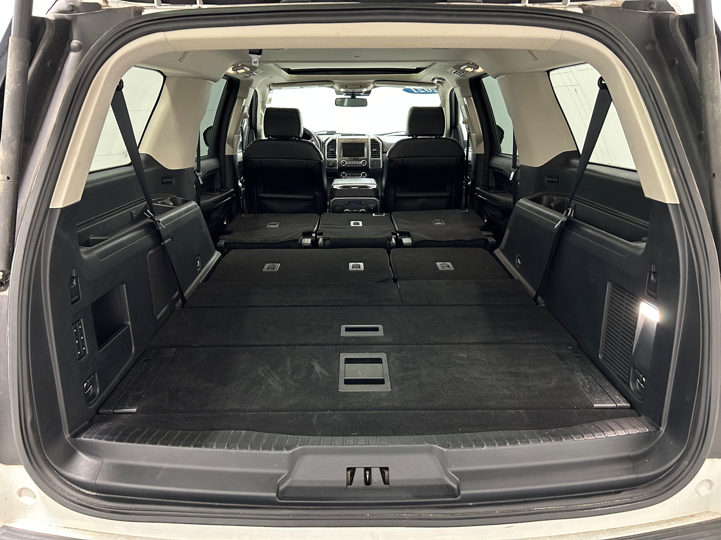Used 2021 Ford Expedition Max Platinum AWD/4WD image 36