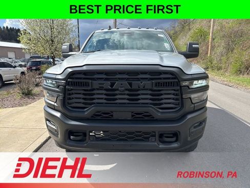 New 2026 RAM 2500 Tradesman image 2